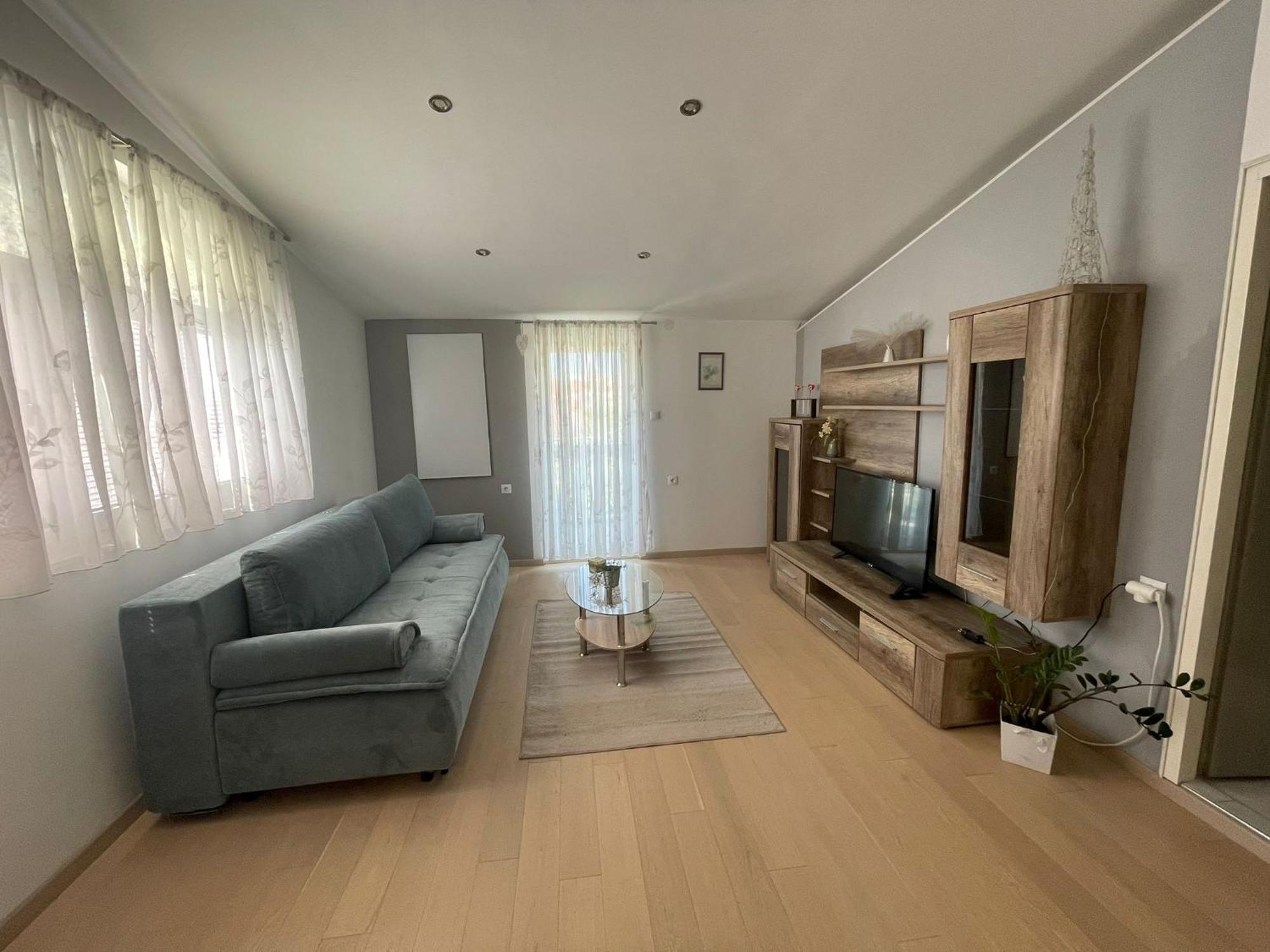 Apartments Meri 沃迪切 外观 照片