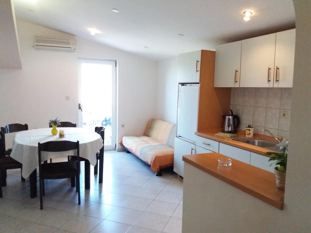 Apartments Meri 沃迪切 外观 照片