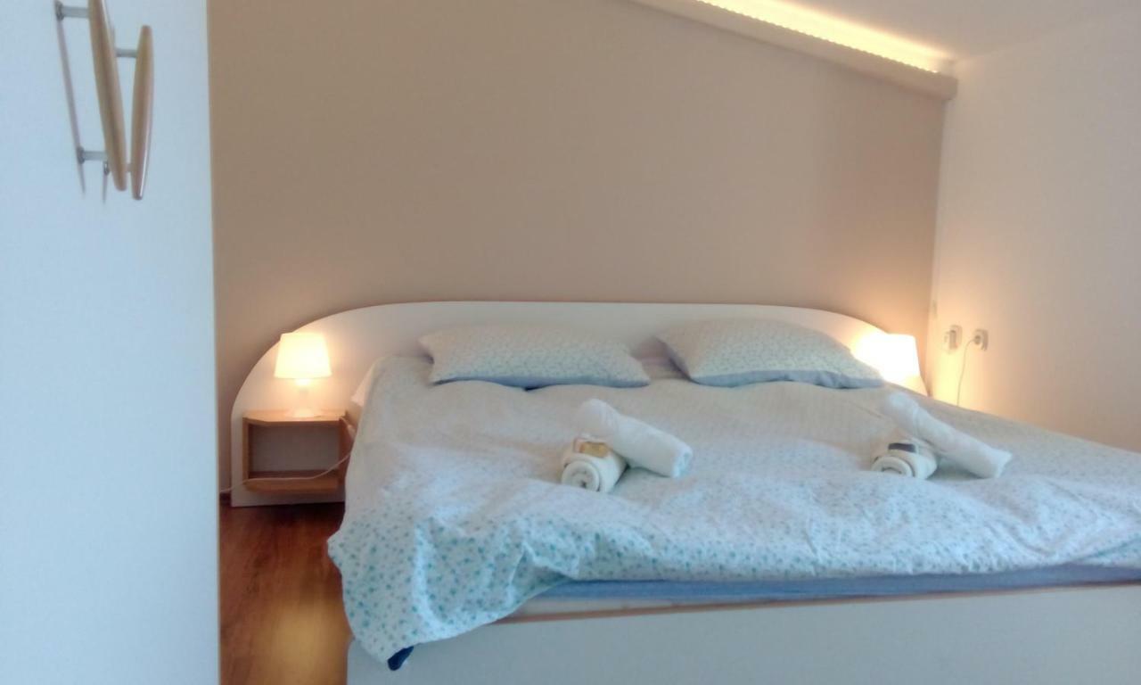 Apartments Meri 沃迪切 外观 照片