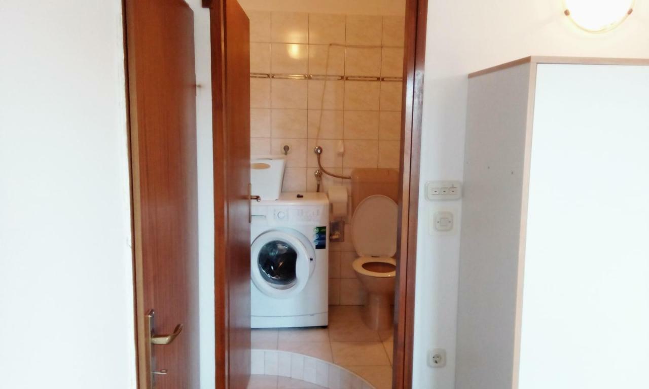 Apartments Meri 沃迪切 外观 照片
