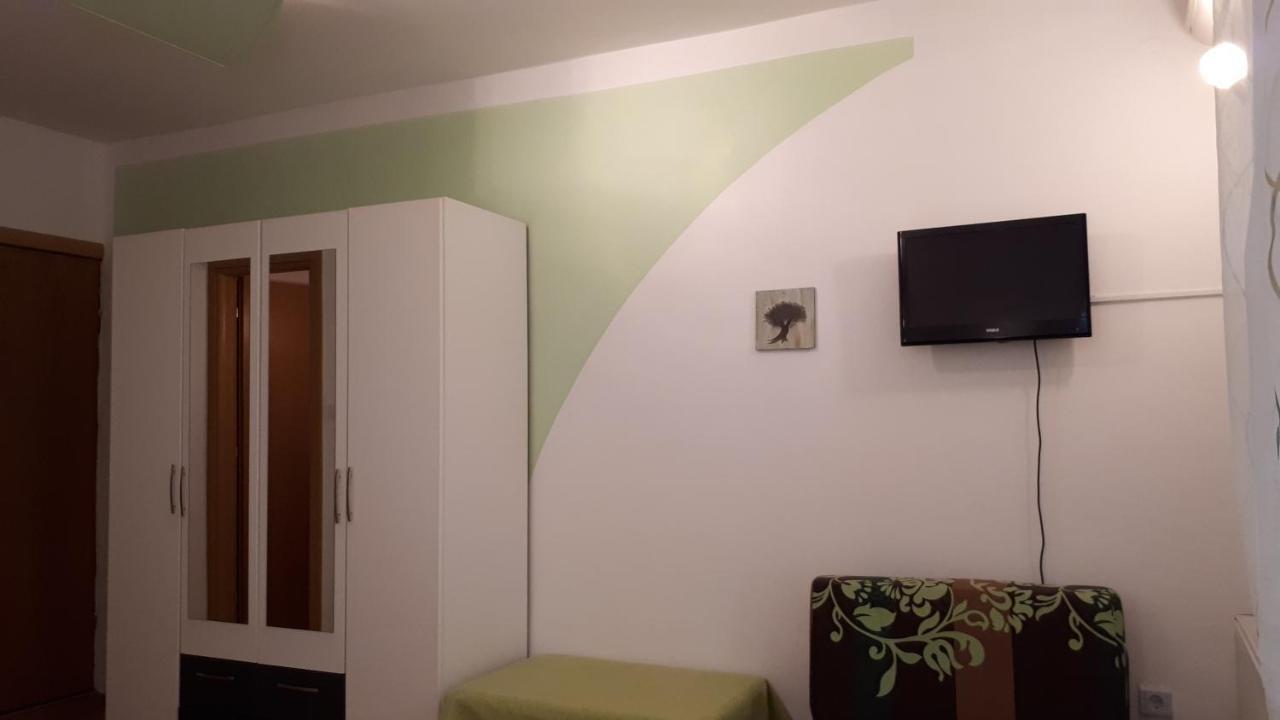 Apartments Meri 沃迪切 外观 照片